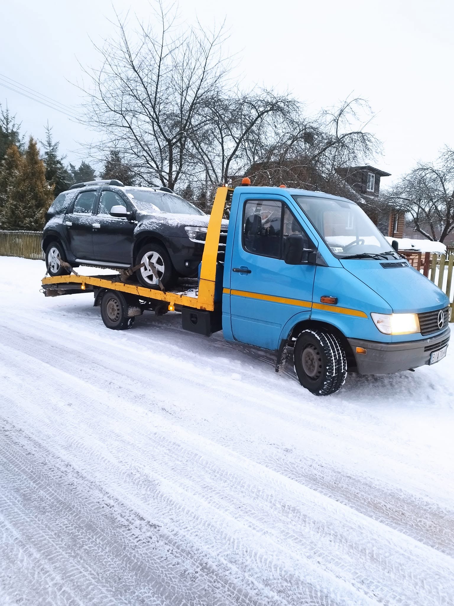 Transport auta zimą trasą S8